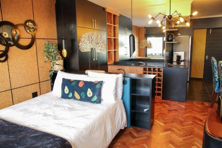 Apartment Crimson Square Cape Town