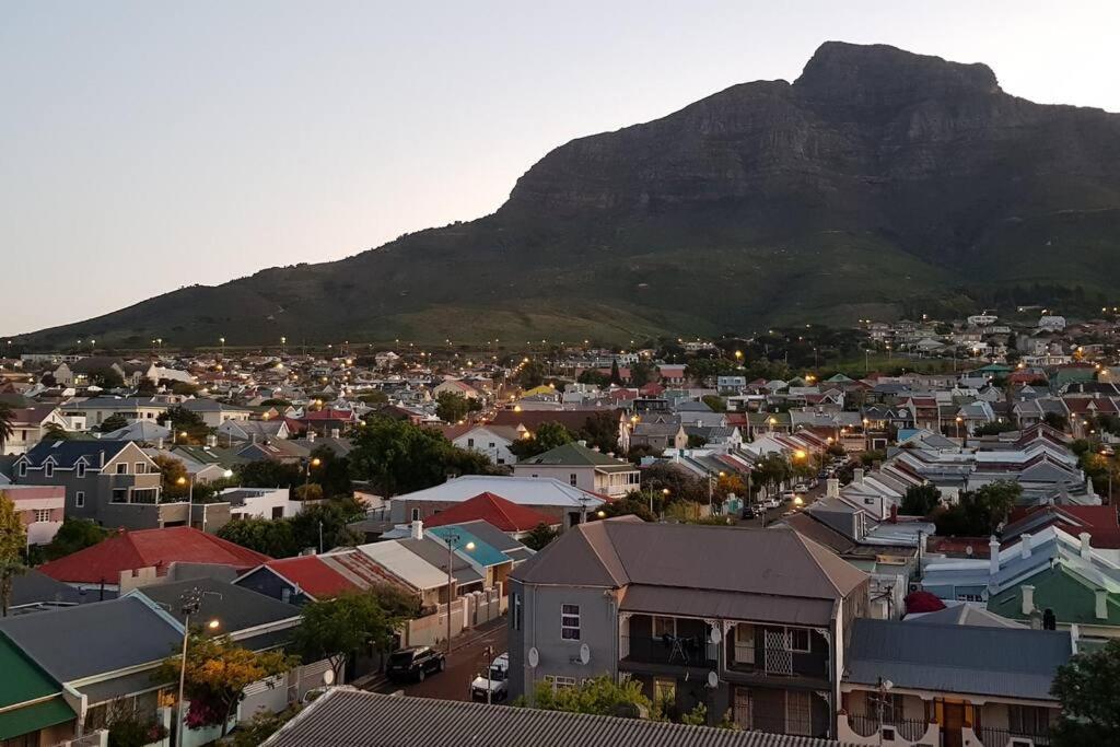 Crimson Square Cape Town